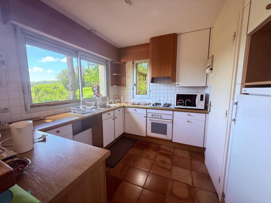 VUE EXCEPTIONNELLE ET IMPRENABLE – 5 pièces – 3 chambres – 106 m²