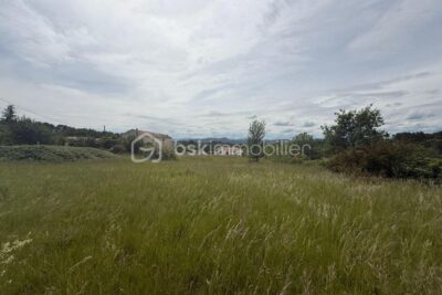 Terrain de 1200 m² à Saint Hilaire de Brethmas – NR pièces – NR chambres – 1200 m²