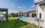 MAISON MODERNE QUASI AUTONOME AVEC PIECE DE VIE 80m2 – 5 pièces – 3 chambres – 163 m²