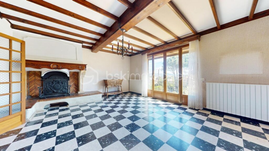 Grande maison divisée en deux logements ou logement + activité pro – 7 pièces – 6 chambres – 187 m²
