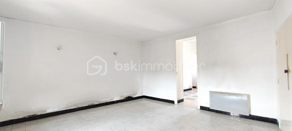 Appartement Lodève dernier étage – 3 pièces – 2 chambres – 66 m²