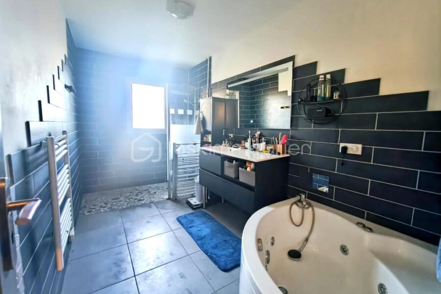 Maison à vendre à Nollieux