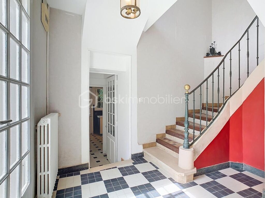 Découvrez votre future maison moderne au cœur de la tranquillité ! – 6 pièces – 4 chambres – 155 m²