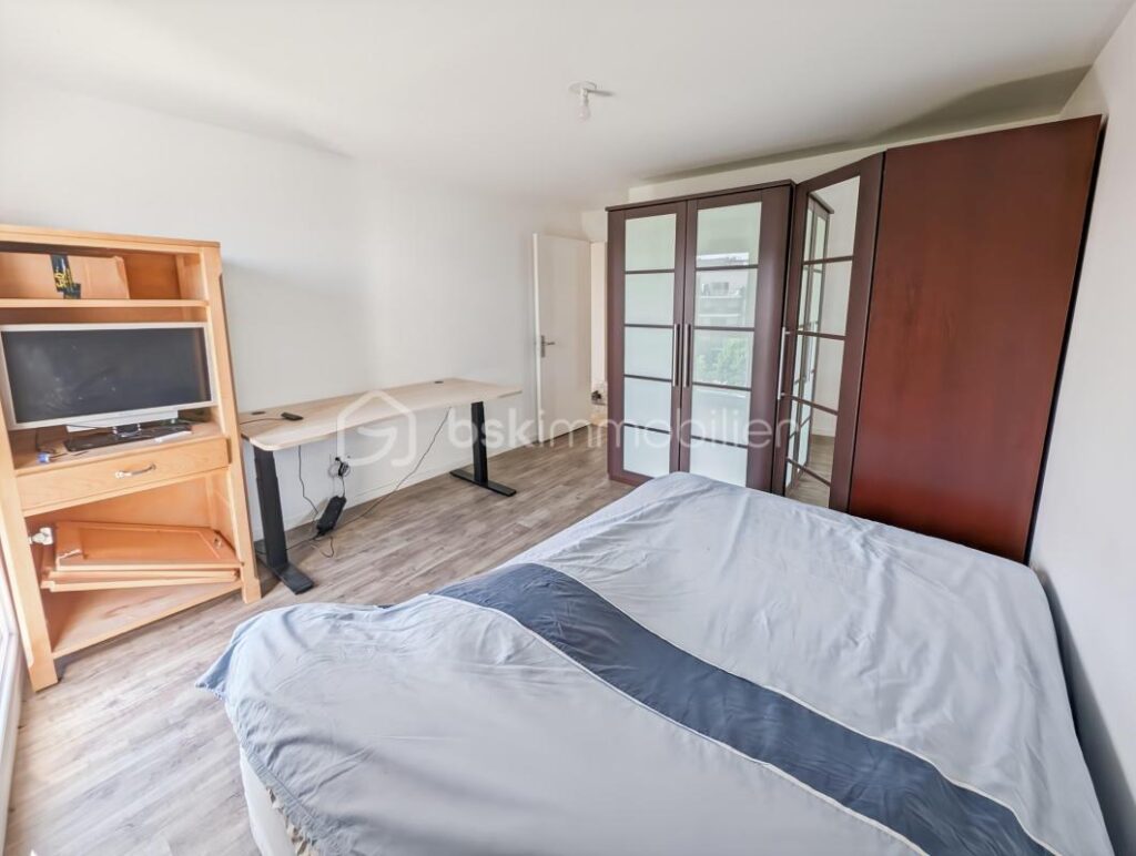 Superbe appartement 3 pièces 81m2 avec balcon dans résidence récente de standing ( possibilité de transformer en 4 pièces ) – 3 pièces – 2 chambres – 81 m²