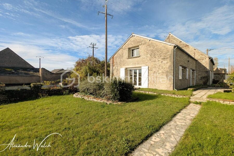 Maison à vendre à Janville