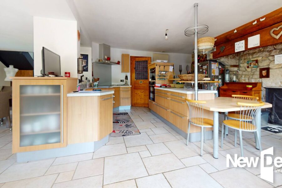 Maison à vendre à Devecey