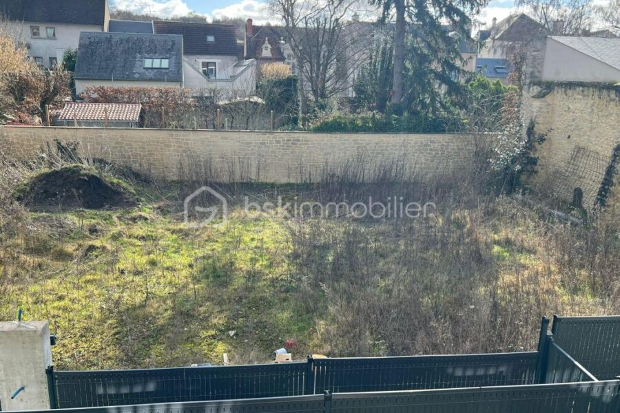 Terrain à vendre à Etampes