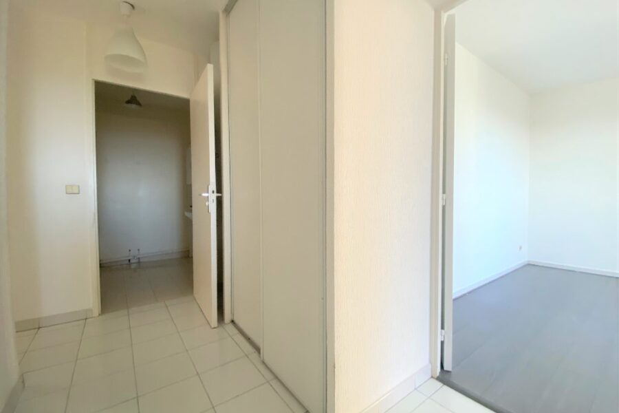 Appartement à louer à Saint laurent du var