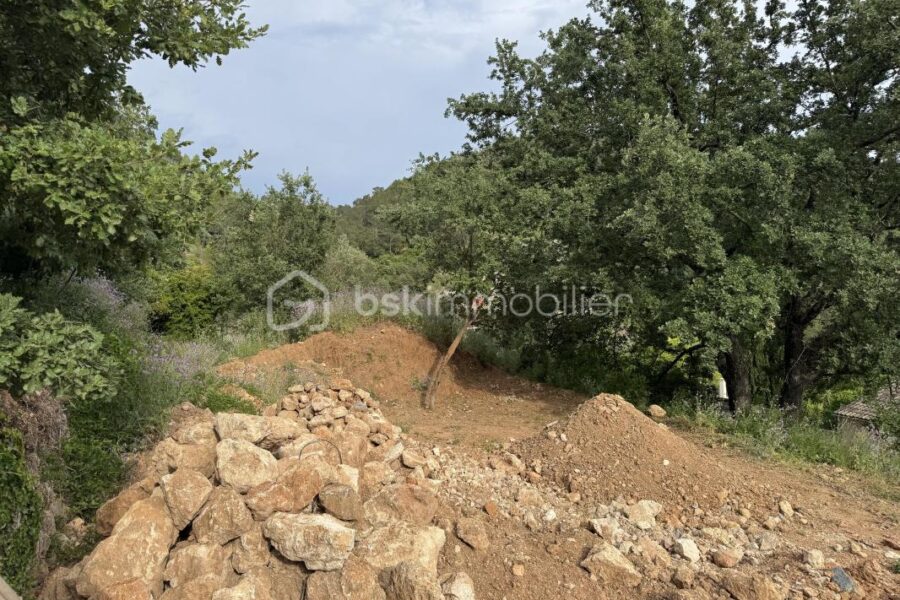 Terrain à vendre à Belgentier