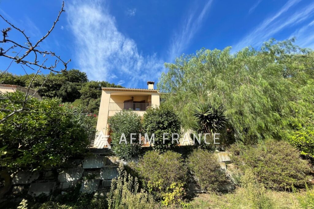 vente villa 5 Pièce(s) – 5 pièces – 4 chambres – 180.00 m²
