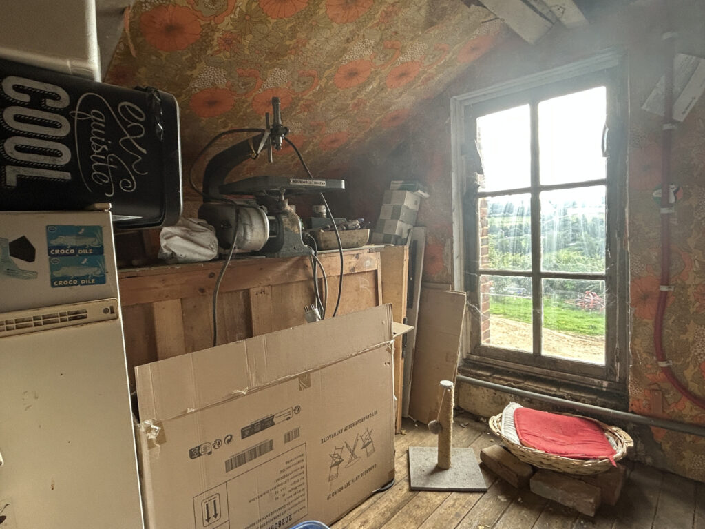 Au coeur de la campagne du sud Pays d&rsquo;auge, l&rsquo;agence CAZIN I – 6 pièces – 3 chambres – 120 m²
