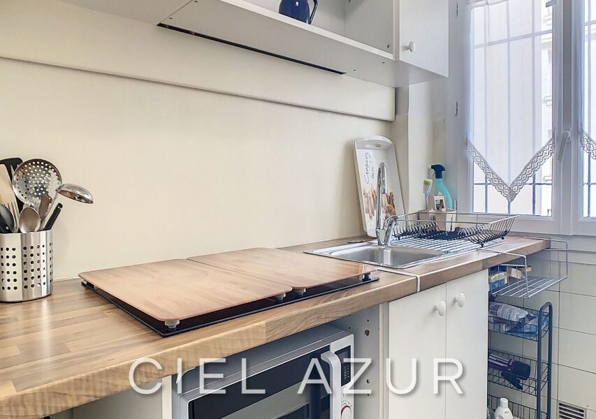 Appartement à louer à Juan-les-pins