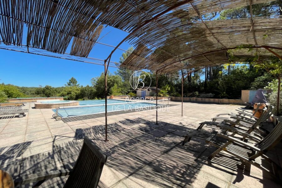 Maison à vendre à Saint-maximin-la-sainte-baume