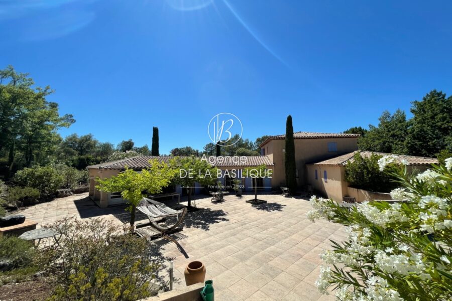 Maison à vendre à Saint-maximin-la-sainte-baume