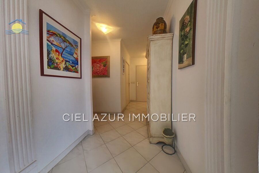 Appartement à louer à Juan-les-pins