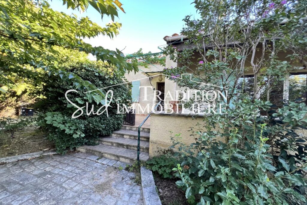 vente maison 7 Pièce(s) – 7 pièces – 4 chambres – 182.00 m²
