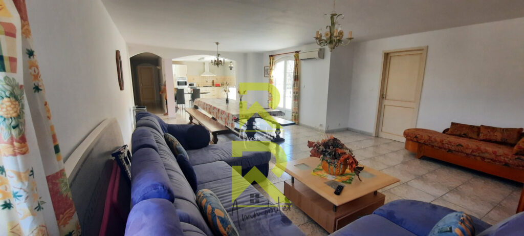 Bien d&rsquo;exception Maison T5 et ses 4 appartements – 14 pièces – 8 chambres – 350 m²