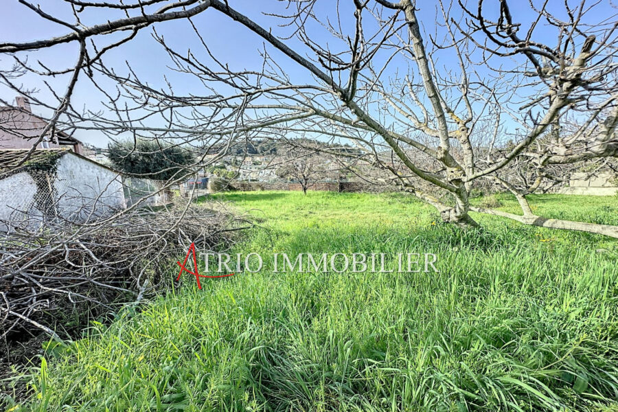 Terrain à vendre à Cagnes-sur-mer