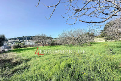 Terrain à vendre à Cagnes-sur-mer