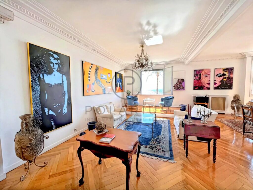Superbe appartement de 145 m² avec vue mer à Nice – 4 pièces – 2 chambres – 145 m²