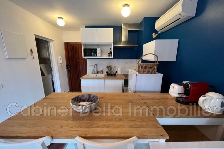 Appartement à louer à Sanary-sur-Mer — Vue sur la ville — photo 4