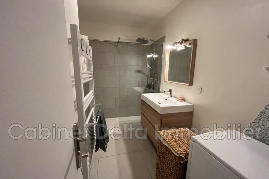 Appartement à louer à Sanary-sur-Mer — Vue sur la ville — photo 14