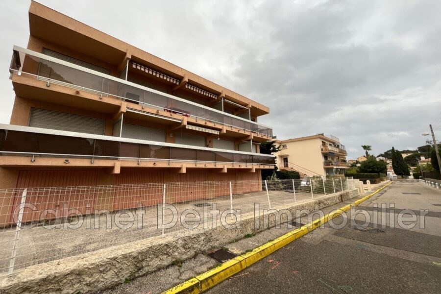 Appartement à louer à Sanary-sur-Mer — Vue sur la ville — photo 15