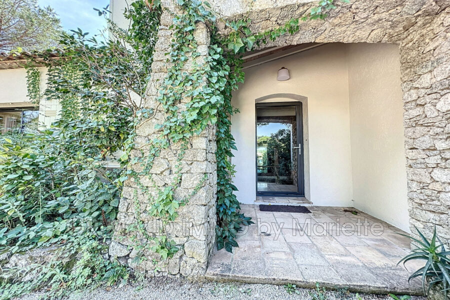 Maison à vendre à Grimaud