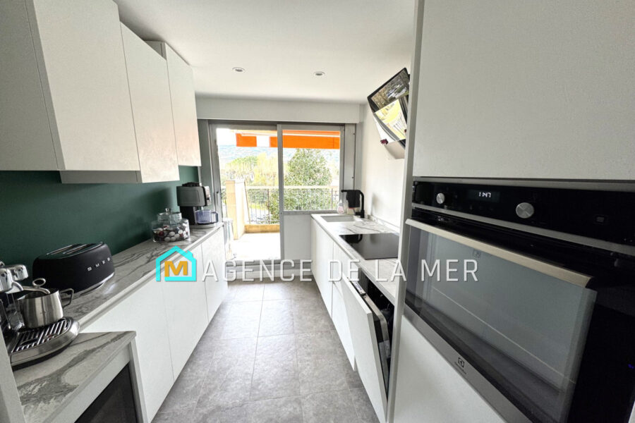 Appartement à vendre à Mandelieu-la-Napoule — Vue sur la ville — photo 14