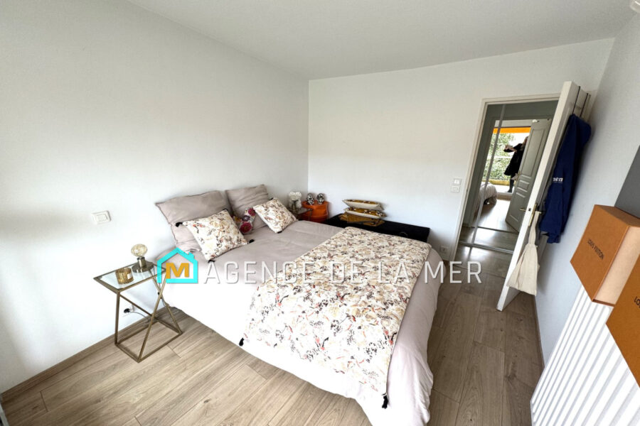 Appartement à vendre à Mandelieu-la-Napoule — Vue sur la ville — photo 17