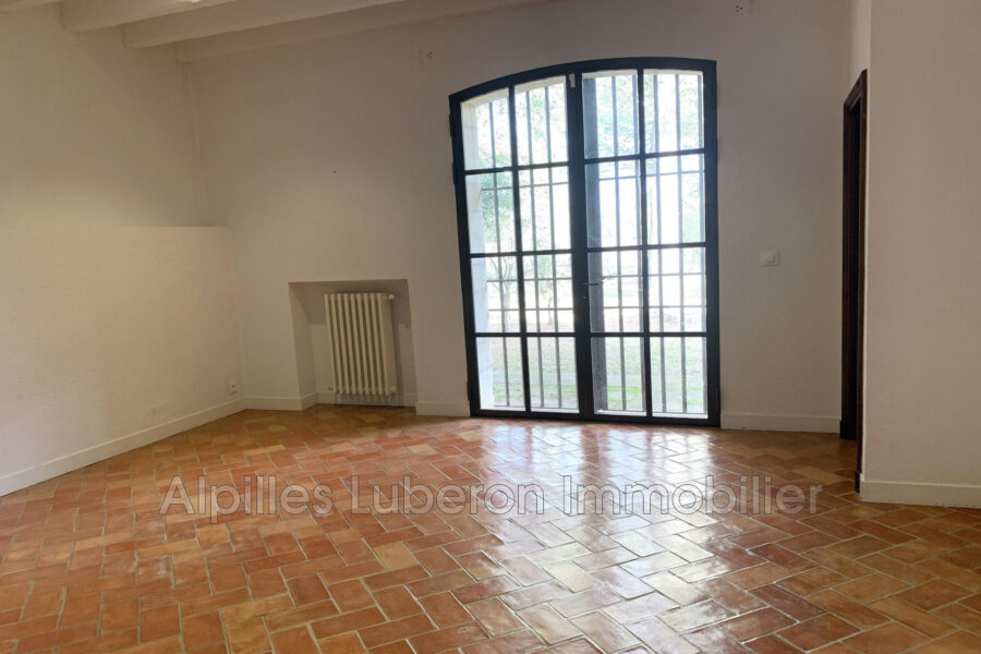 Maison à louer à Eygalières