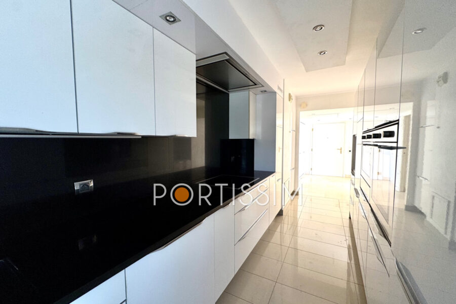 Appartement à vendre à Saint-Laurent-du-Var — Vue mer — photo 7