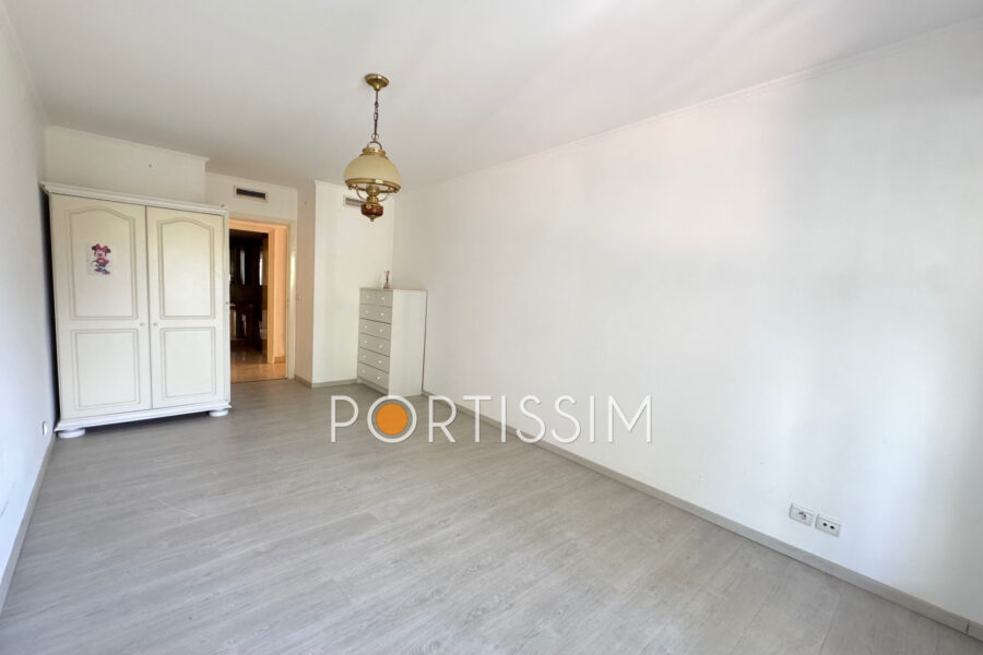 Appartement à vendre à Saint-Laurent-du-Var — Vue mer — photo 10