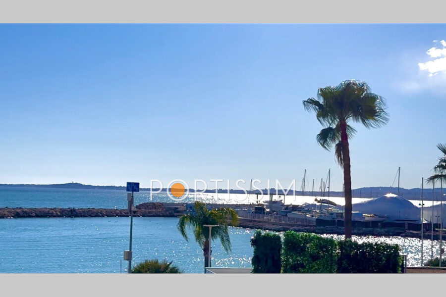 Appartement à vendre à Saint-Laurent-du-Var — Vue mer — photo 1