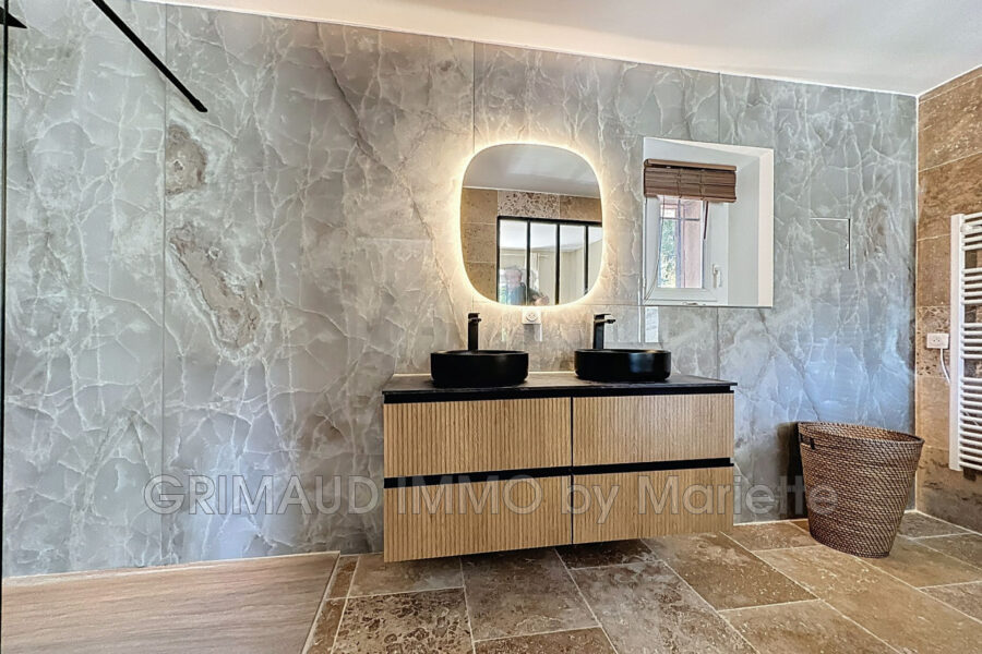 Maison à vendre à Grimaud
