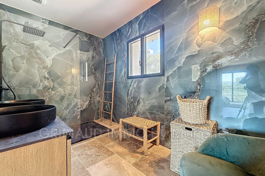 Maison à vendre à Grimaud