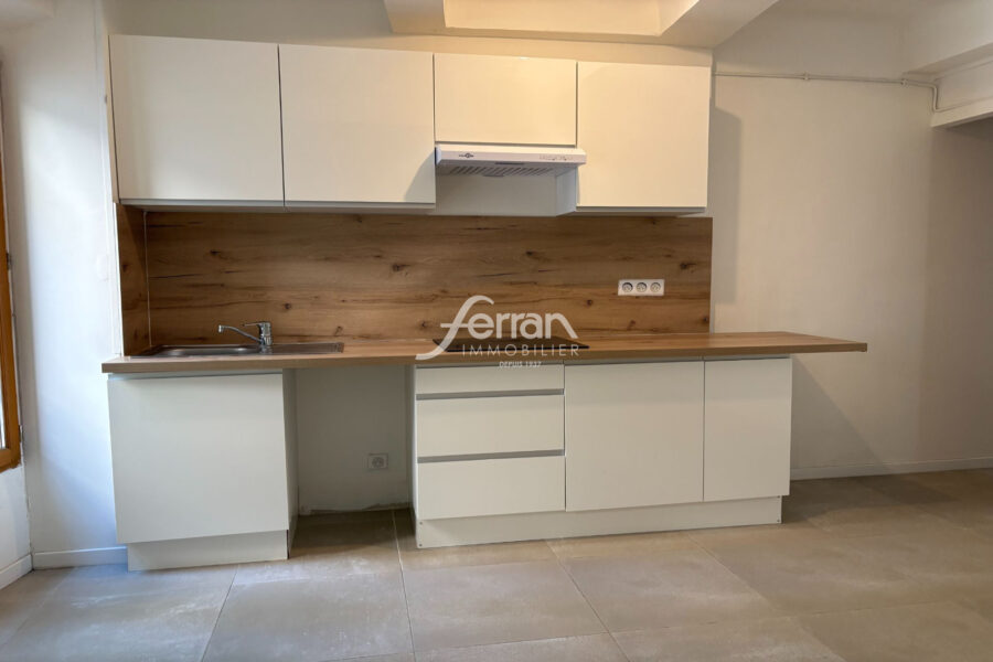 Appartement à louer à Salernes — Vue nature — photo 2