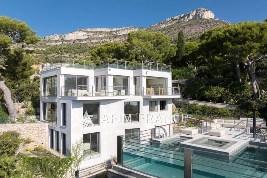 Maison à louer à Cap-d&rsquo;Ail — Vue mer — photo 2