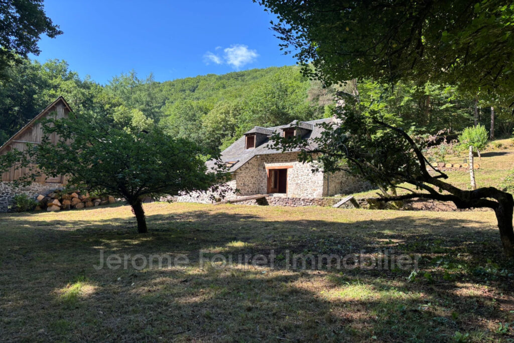 Maison type 2 comprenant au RDC séjour avec coin cuisine … – 3 pièces – 2 chambres – 66.00 m²