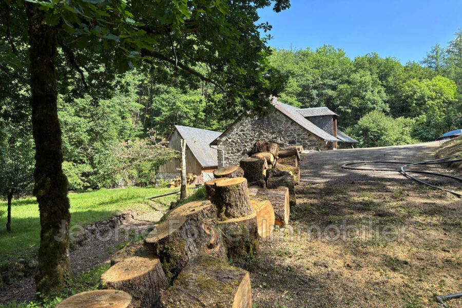 Maison à louer à Egletons