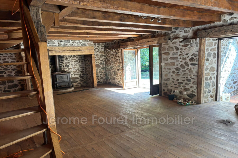 Maison à louer à Egletons