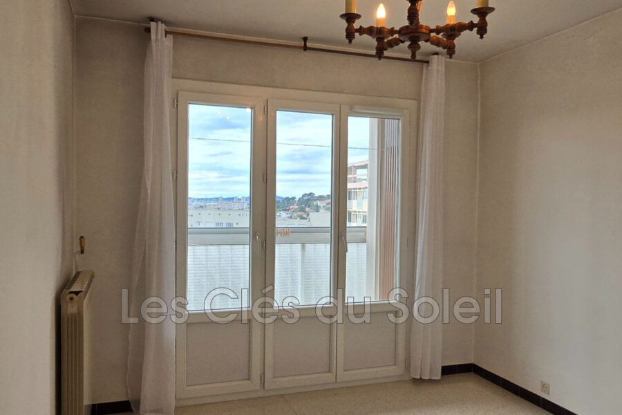 Appartement à vendre à La Valette-du-Var — Vue mer — photo 3