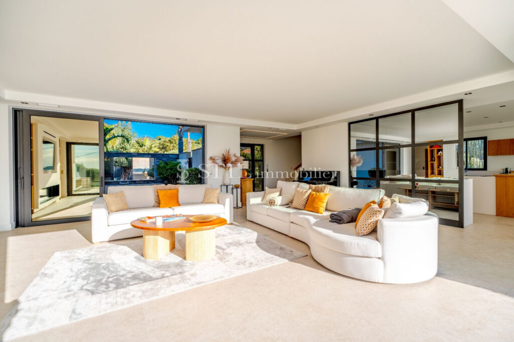 vente villa 7 Pièce(s) – 7 pièces – 5 chambres – 330.00 m²