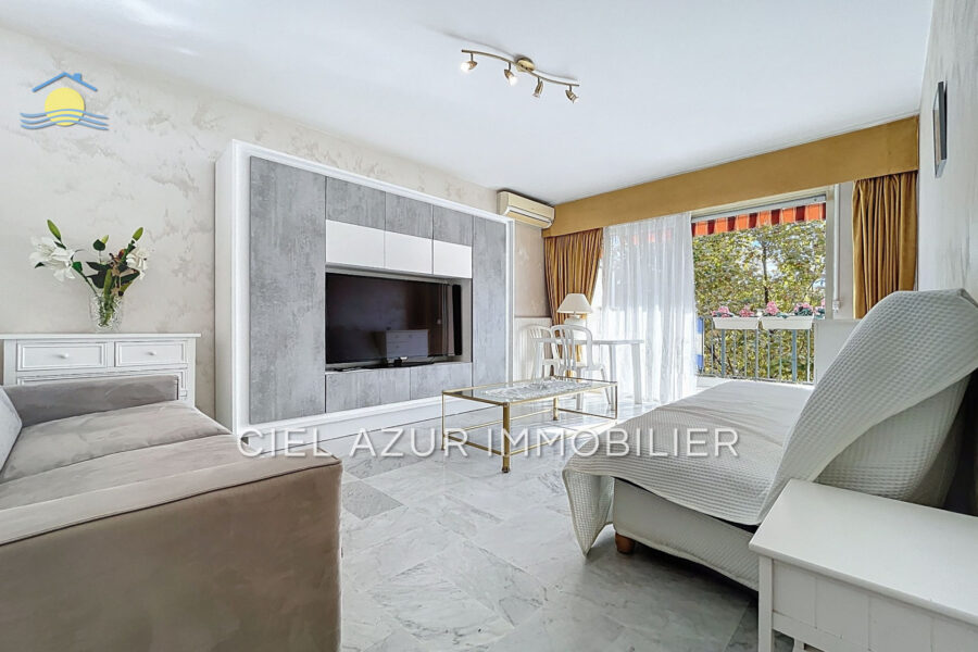 Appartement à vendre à Juan-les-Pins — Vue parc & jardin — photo 2