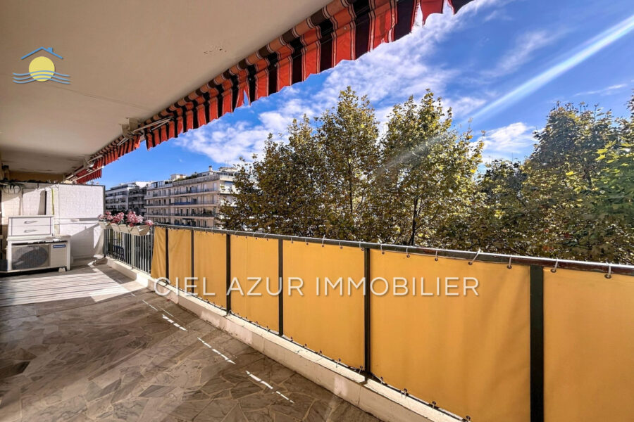 Appartement à vendre à Juan-les-Pins — Vue parc & jardin — photo 3