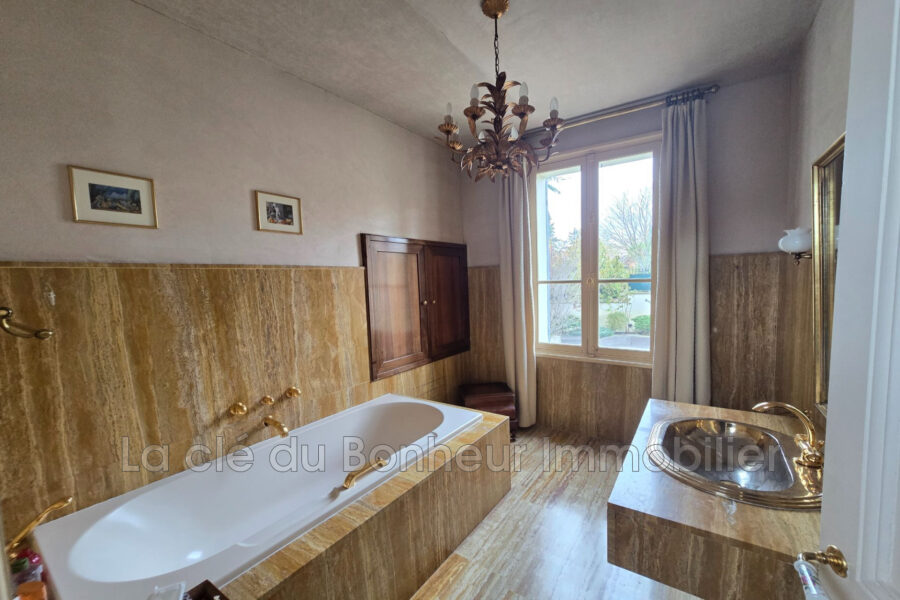 Maison à vendre à Gréoux-les-bains