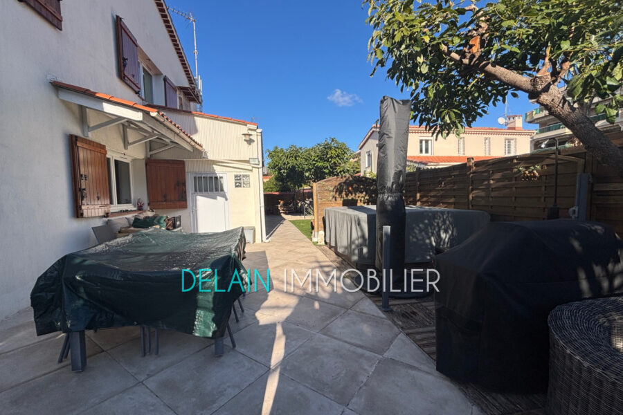 Maison à vendre à Saint-laurent-du-var