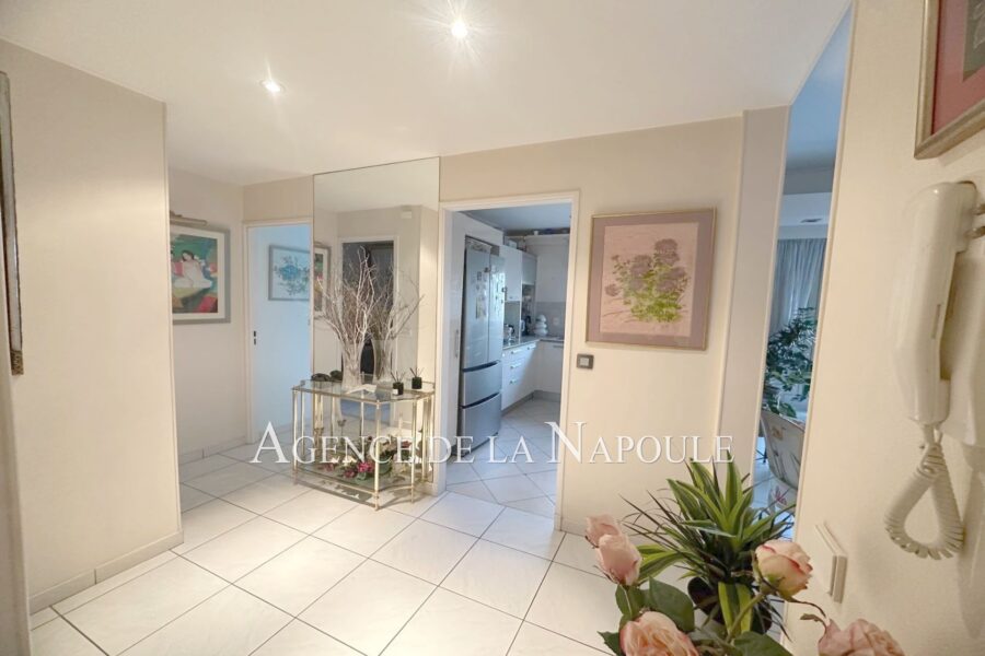 Appartement à vendre à Mandelieu-la-Napoule — Vue mer — photo 12