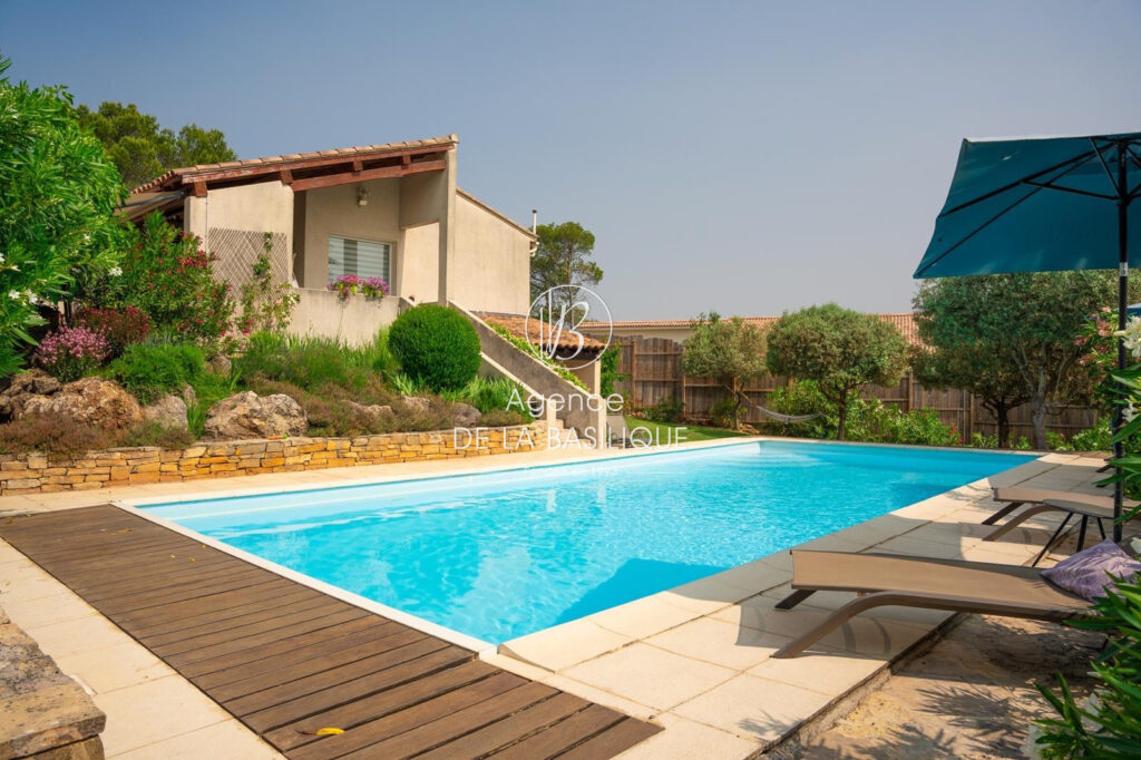 vente maison 5 Pièce(s) – 5 pièces – 4 chambres – 160.00 m²