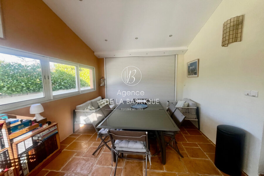 Maison à vendre à Nans-les-pins